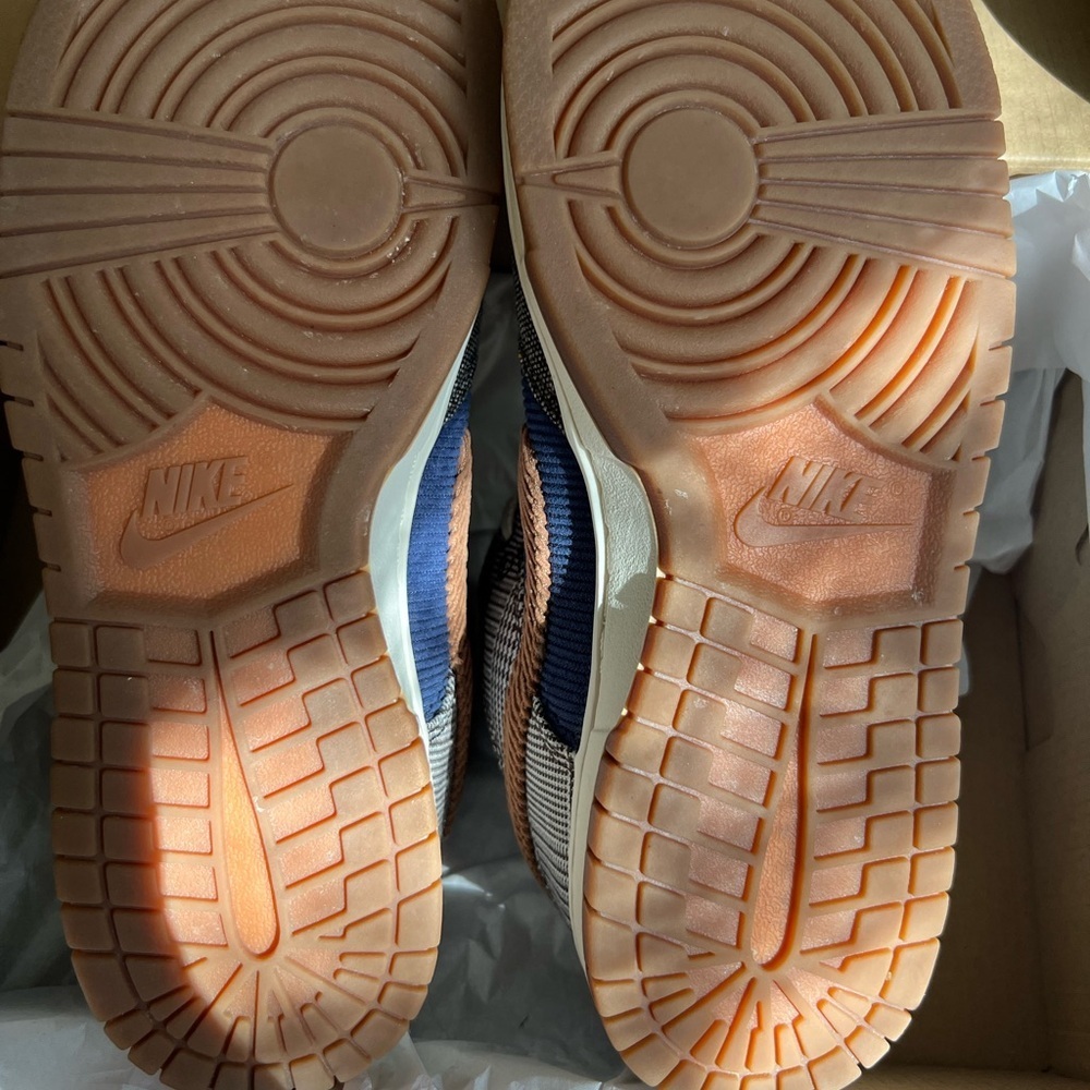 Nike Dunk Low Premium in Tweed Corduroy In Size Women’s Size 9 Men’s 7.5 - Picture 9 of 15